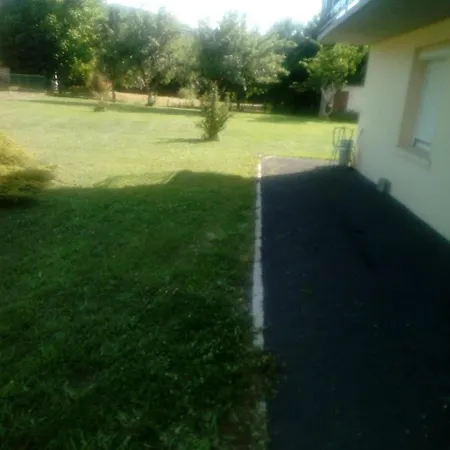 ベッド・アンド・ブレックファスト La Clematite D Olt Saint-Côme-dʼOlt