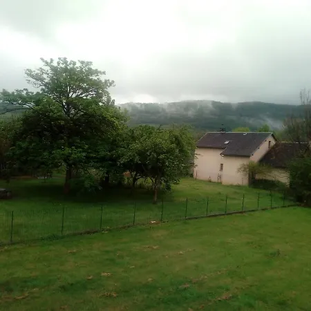 Bed & Breakfast La Clematite D Olt *